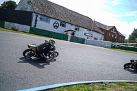 enduro-digital-images;event-digital-images;eventdigitalimages;mallory-park;mallory-park-photographs;mallory-park-trackday;mallory-park-trackday-photographs;no-limits-trackdays;peter-wileman-photography;racing-digital-images;trackday-digital-images;trackday-photos